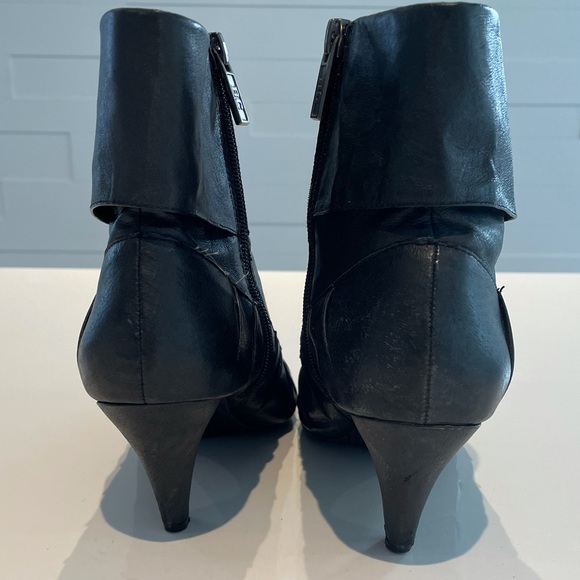 (2/$20) BC Black Vegan leather booties Size 7.5 - Picture 3 of 6